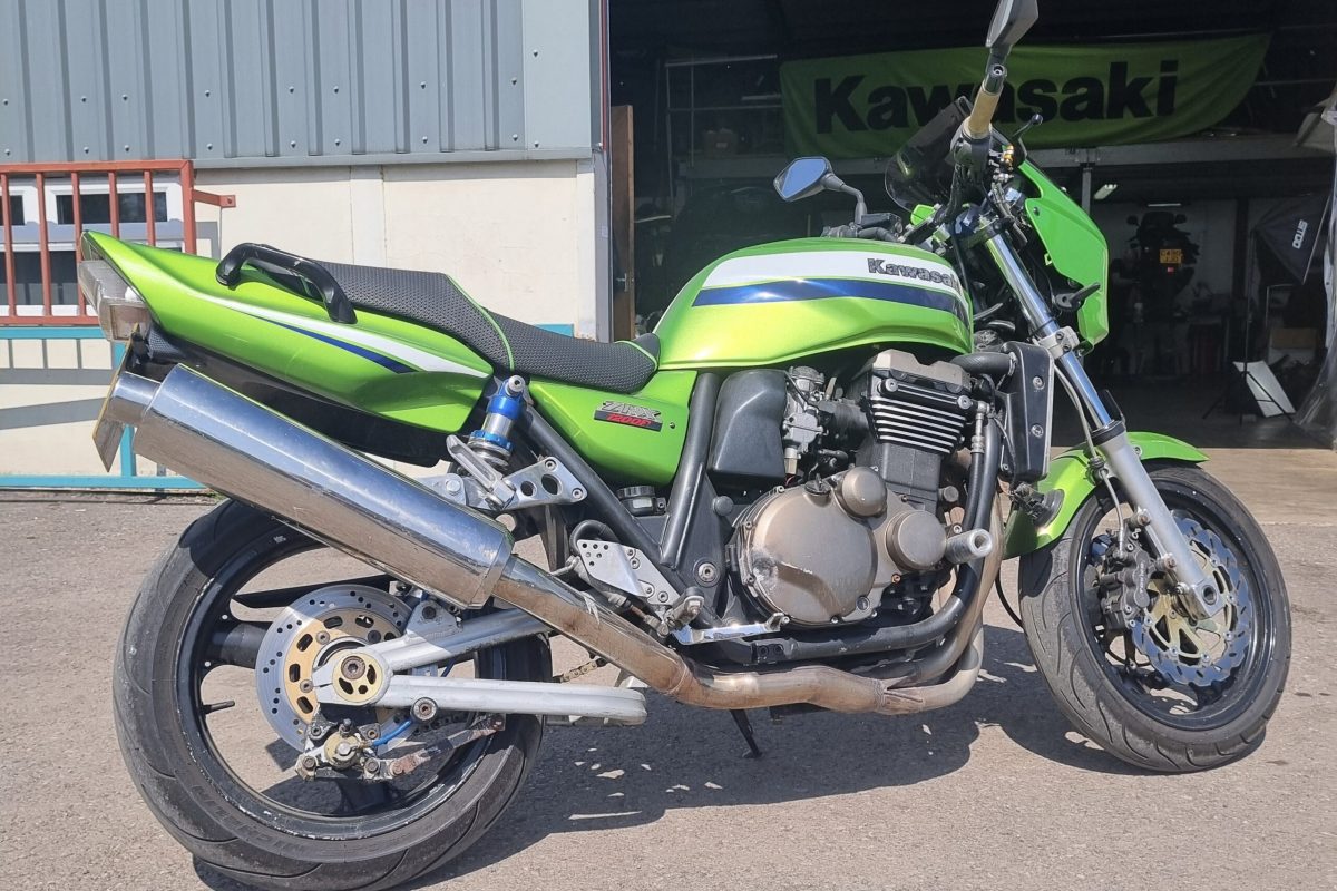 2005 KAWASAKI ZRX1200R